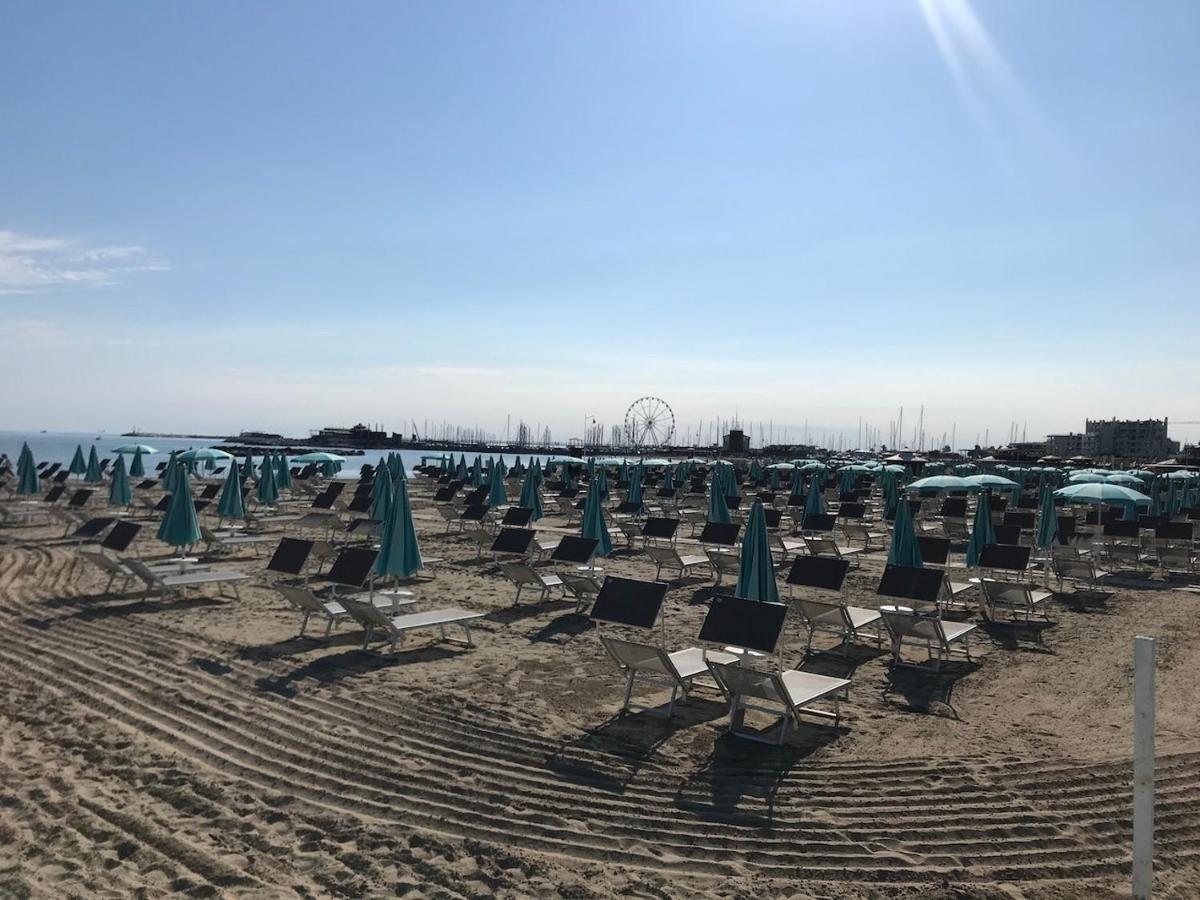 Apartmán Attico Mare Rimini Exteriér fotografie